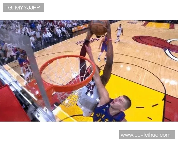 阿德巴约半场表现出色贡献13分9板助力球队攻守兼备正负值高达7