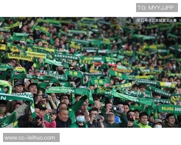 21371名球迷齐聚工体见证国安与大埔精彩对决热情高涨气氛火爆