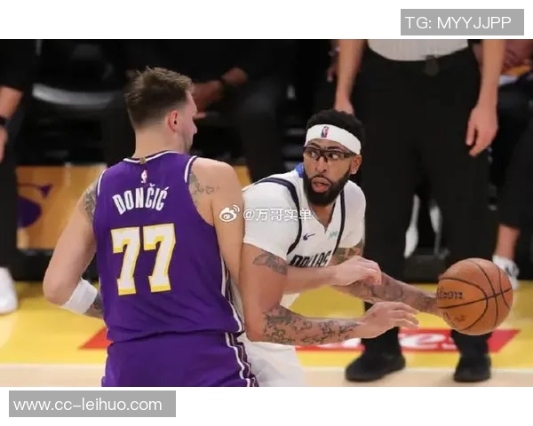 一年前的今天宇宙级交易震撼联盟东契奇与浓眉互换球队成焦点 一年前的今天宇宙级交易震撼联盟东契奇与浓眉互换球队成焦点