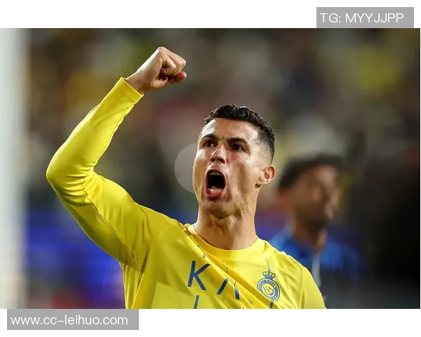 C罗社交媒体分享庆祝照片表达骄傲之情称球队完成使命 C罗社交媒体分享庆祝照片表达骄傲之情称球队完成使命