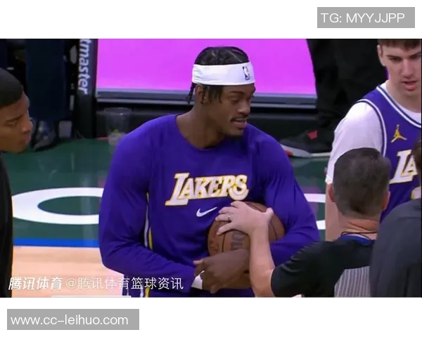 字母哥质疑裁判为何不将比赛用球交给蒂耶罗的原因解析