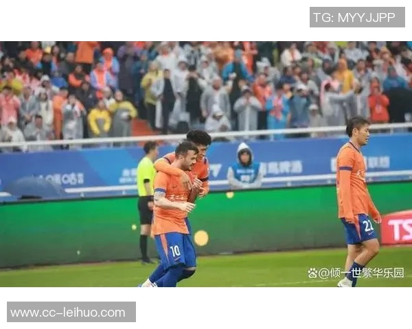 瓦科精彩破门被判越位球迷惋惜进球无效瞬间回顾